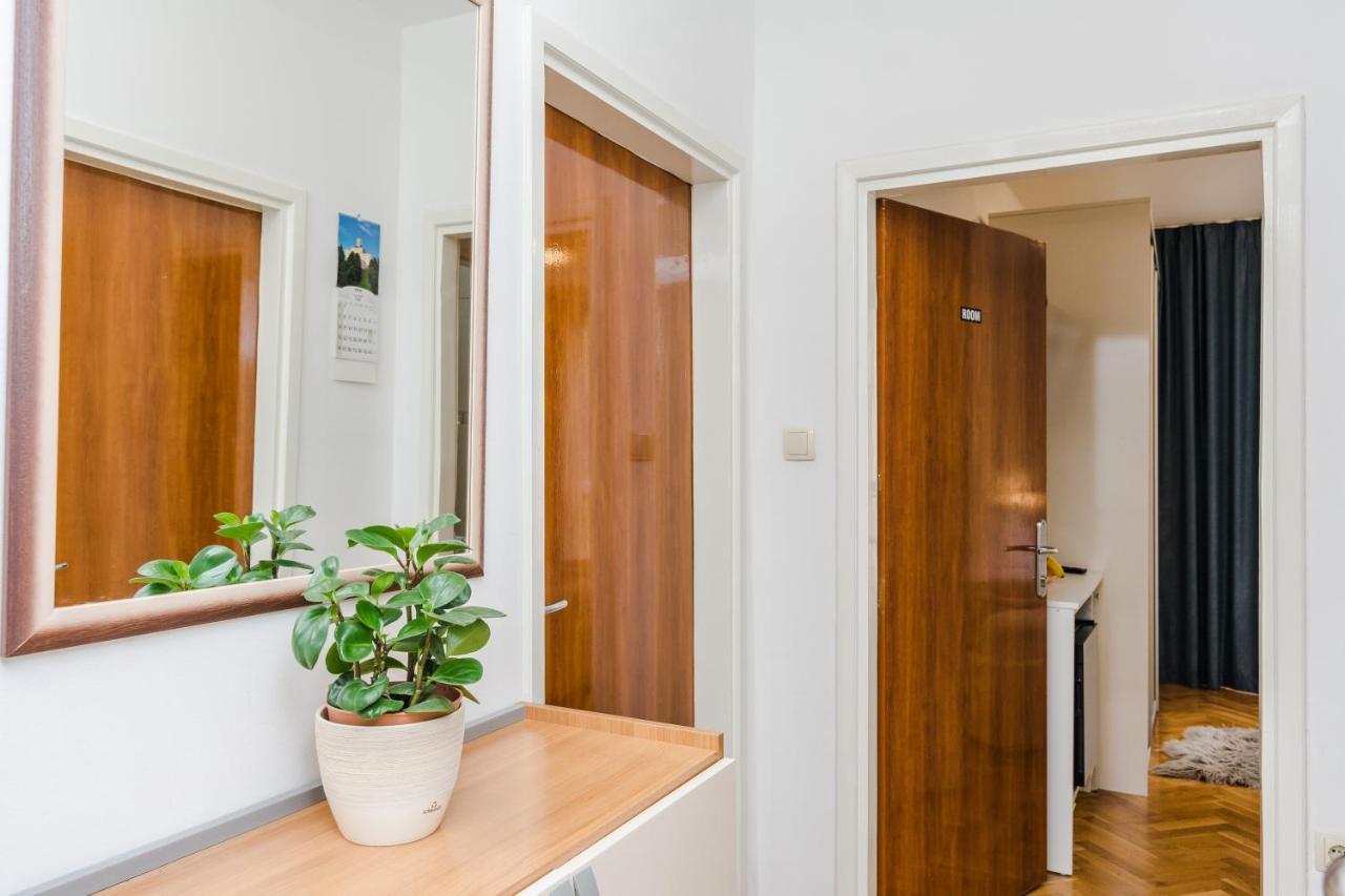 Neva Room With Private Bathroom Zadar Exterior photo